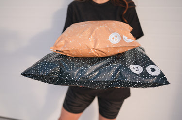 Wavy Dots 19x24 mailer and Rosy Brown 12x15.5 mailer bag
